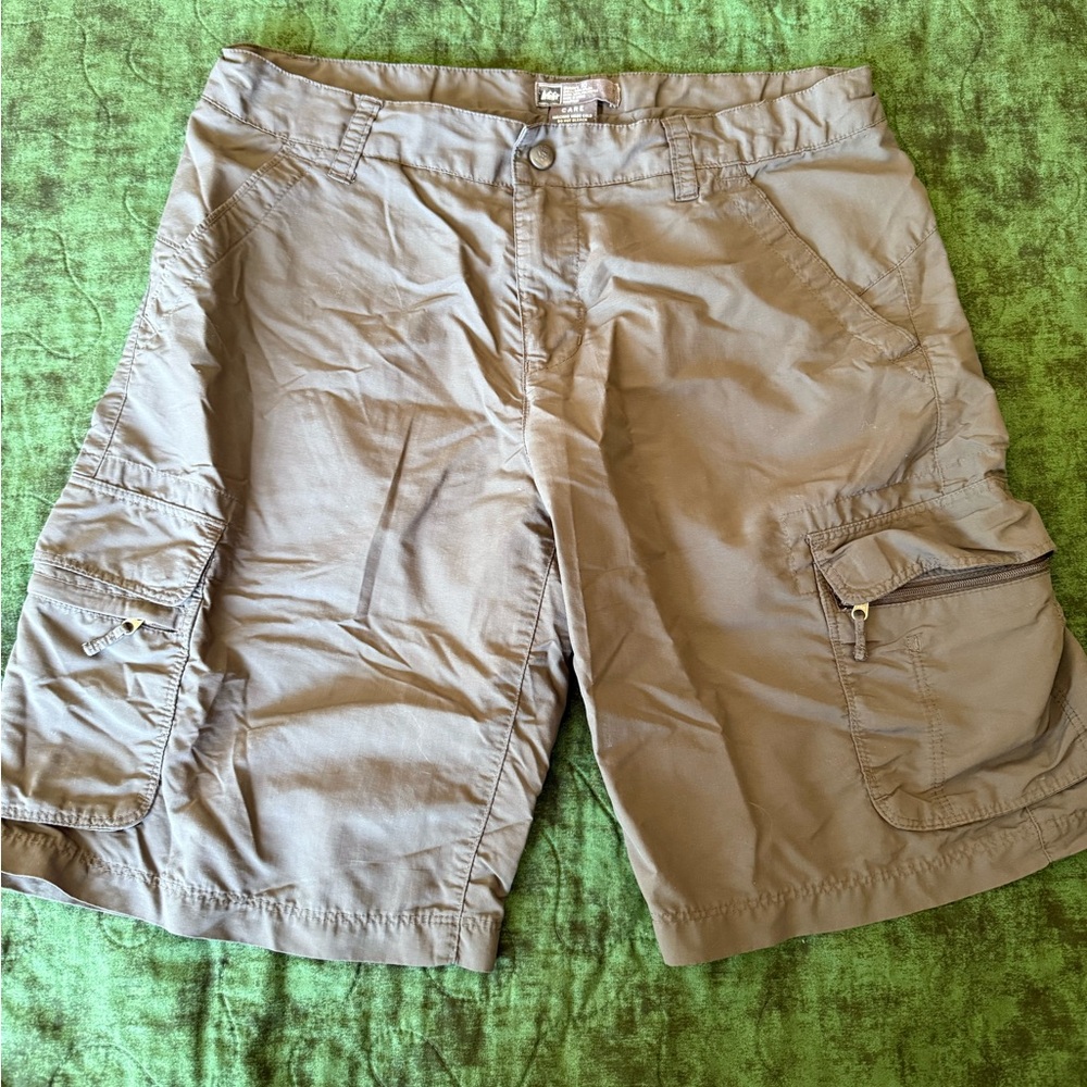 Womens REI shorts size 10